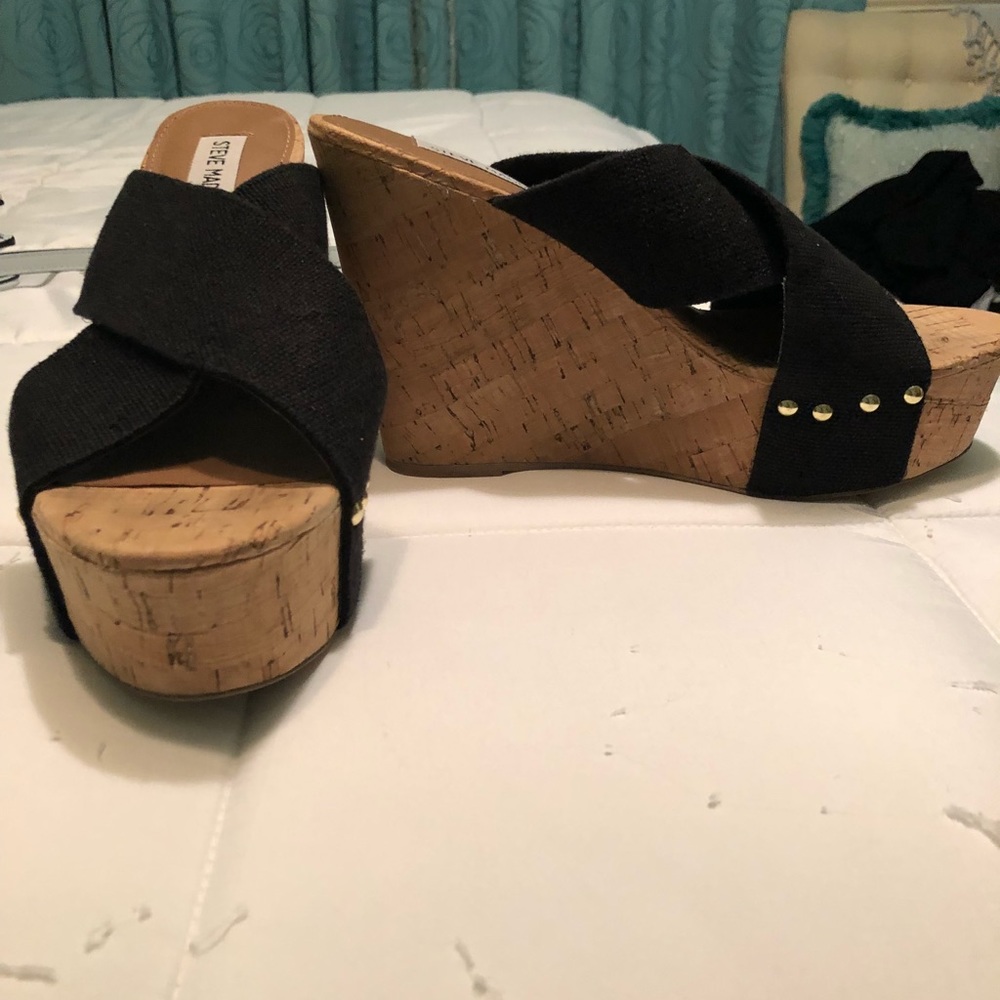 Steve Madden corkscrew wedges